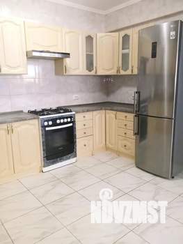 Дом 130м², 3-этажный, посуточно,