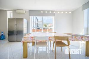 Дом 440м², 2-этажный, посуточно,