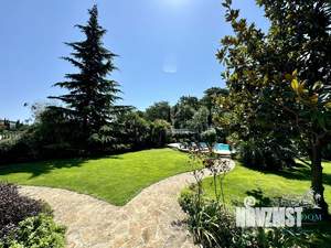 Дом 550м², 3-этажный, посуточно,