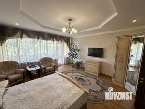 Дом 130м², 3-этажный, посуточно,