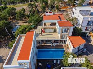 Дом 340м², 3-этажный, посуточно,