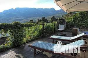 Дом 265м², 2-этажный, посуточно,