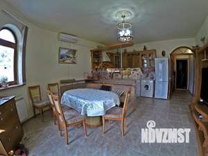 Дом 150м², 3-этажный, посуточно,