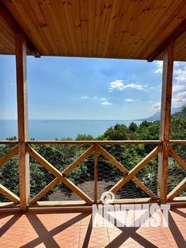 Дом 200м², 3-этажный, посуточно,