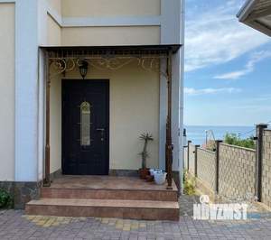 Дом 260м², 3-этажный, посуточно,