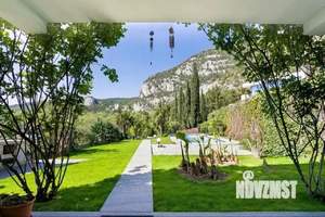 Дом 260м², 2-этажный, посуточно,