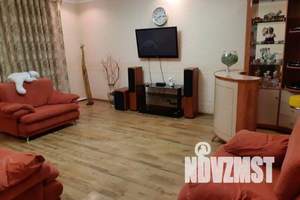 Дом 200м², 2-этажный, посуточно,