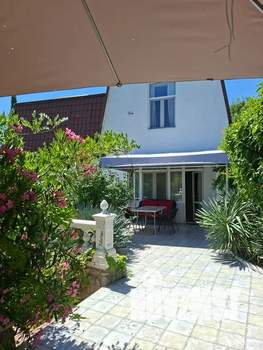 Дом 140м², 2-этажный, посуточно,