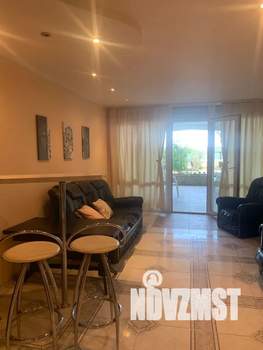 Дом 150м², 3-этажный, посуточно,