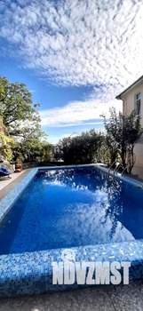 Дом 350м², 3-этажный, посуточно,