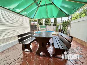 Дом 250м², 3-этажный, посуточно,