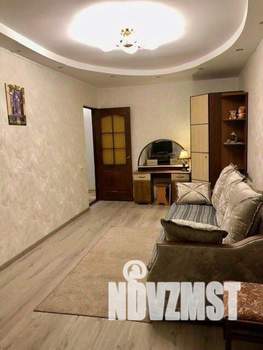 Коттедж 80м², 3-этажный, на длительный срок,