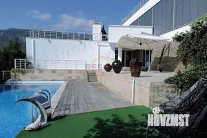 Дом 400м², 3-этажный, посуточно,