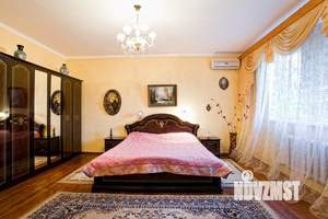 Дом 220м², 2-этажный, посуточно,