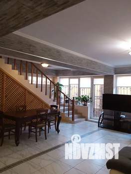 Дом 130м², 3-этажный, посуточно,