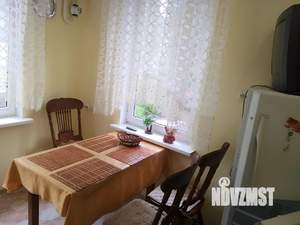 Дом 45м², 2-этажный, на длительный срок,