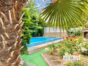 Дом 300м², 3-этажный, посуточно,