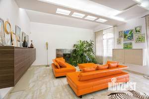 Дом 300м², 3-этажный, посуточно,