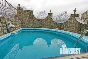 Дом 200м², 3-этажный, посуточно,