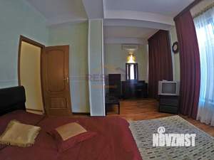 Дом 250м², 3-этажный, посуточно,