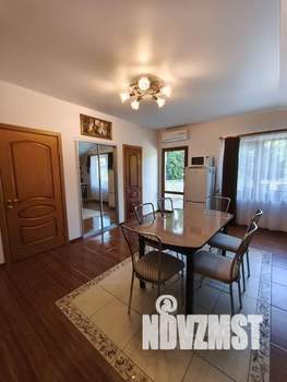 Дом 80м², 3-этажный, посуточно,