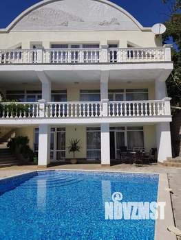 Дом 250м², 3-этажный, посуточно,