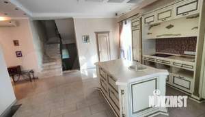 Дом 500м², 3-этажный, посуточно,