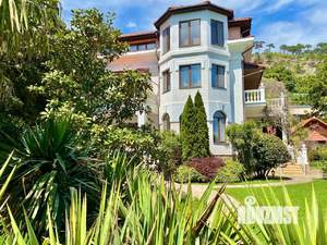 Дом 540м², 3-этажный, посуточно,