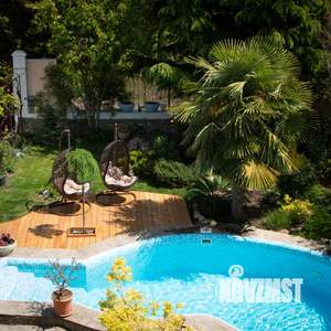 Дом 140м², 3-этажный, посуточно,