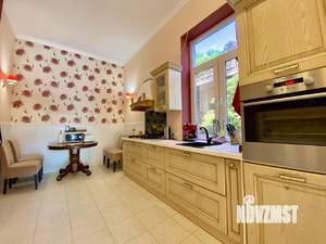 Дом 600м², 2-этажный, посуточно,