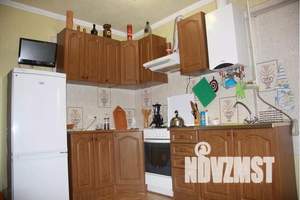 Дом 35м², 2-этажный, посуточно,