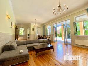 Дом 600м², 2-этажный, посуточно,