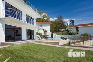 Дом 200м², 3-этажный, посуточно,