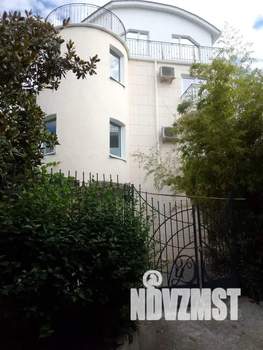 Дом 280м², 3-этажный, посуточно,