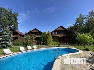 Дом 100м², 3-этажный, посуточно,