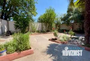 Дом 300м², 3-этажный, на длительный срок,