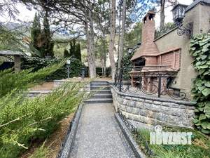 Дом 500м², 3-этажный, посуточно,