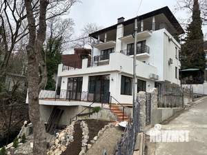 Дом 311м², 3-этажный, на длительный срок,