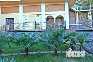 Дом 400м², 3-этажный, посуточно,