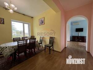 Дом 350м², 3-этажный, посуточно,