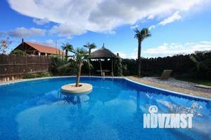 Дом 800м², 2-этажный, посуточно,