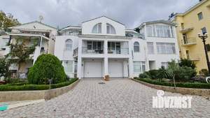 Дом 200м², 3-этажный, посуточно,