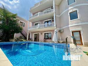 Дом 320м², 3-этажный, посуточно,