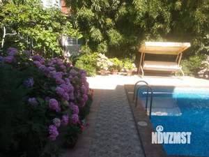 Дом 250м², 2-этажный, посуточно,