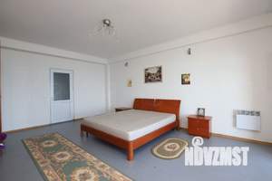 Дом 210м², 4-этажный, посуточно,