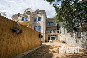 Дом 650м², 4-этажный, посуточно,