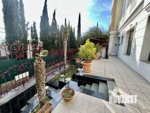 Дом 1000м², 3-этажный, посуточно,