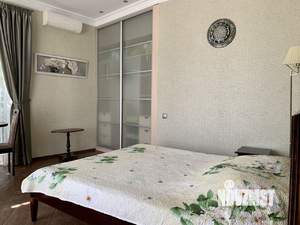 Дом 250м², 2-этажный, посуточно,