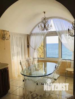 Дом 170м², 2-этажный, посуточно,