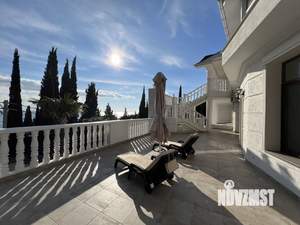 Дом 1000м², 3-этажный, посуточно,